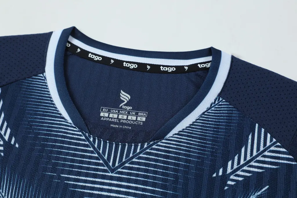 109456.332   T008#  TAGO   AMOUAGE  SHORT SLEEVE KIT 1 .webp