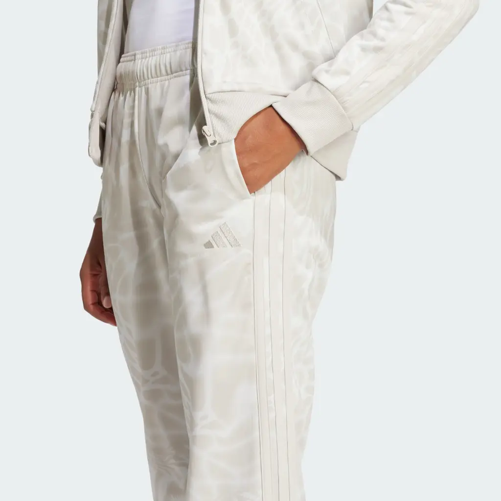 JD2681 Adidas Essential 3-Stripes Tracksuit (8).webp